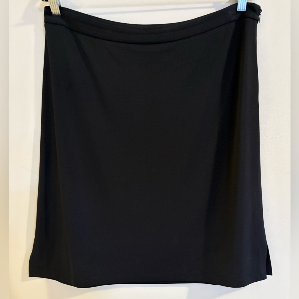 Women’s Ann Taylor Black Skirt, Size 14